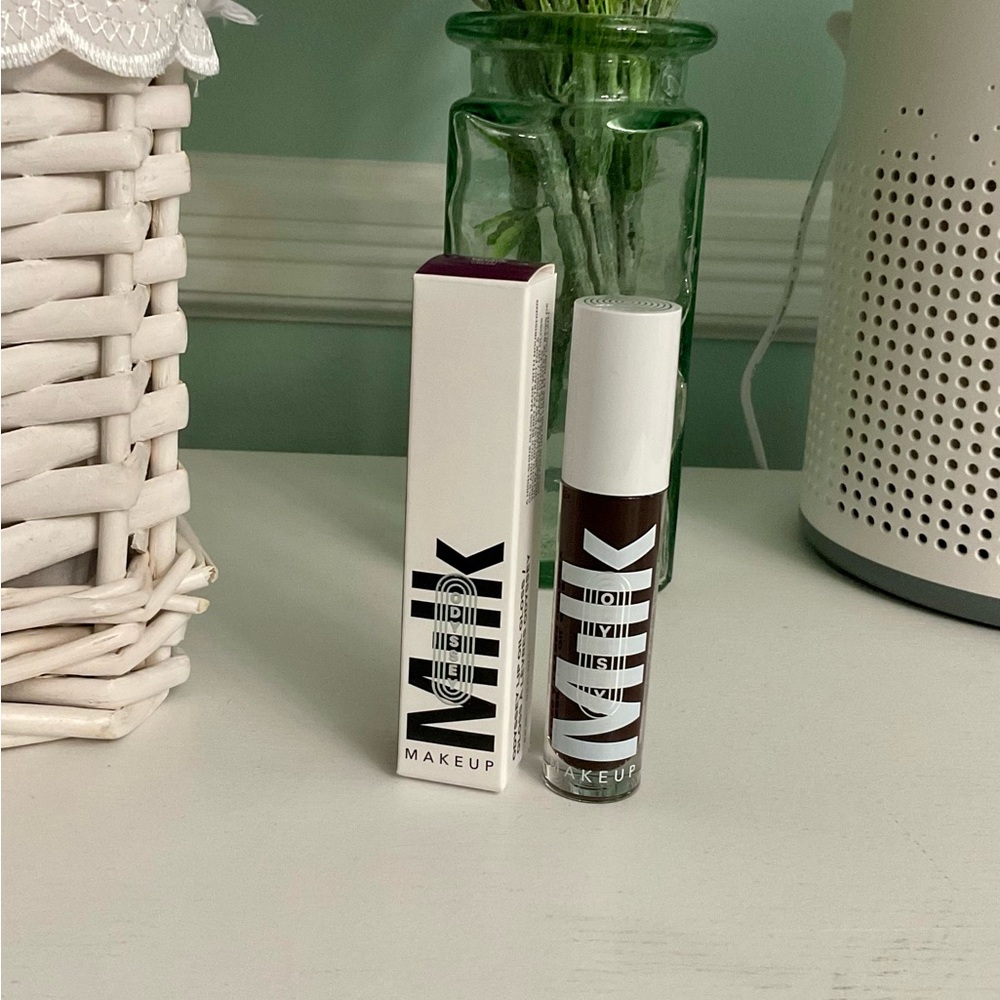 Odyssey Lip Oil Gloss - Voyage (Blackberry)